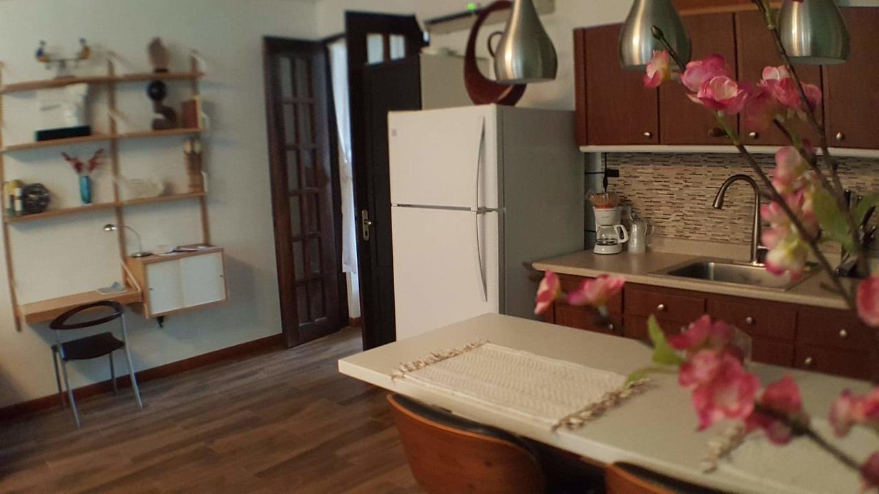 Cozybeach Large 1Bdrapt 50 Steps From Atlantic Ocean Private Street Between Ocean Park & Isla Verde 5 Mins From Airport سان خوان المظهر الخارجي الصورة